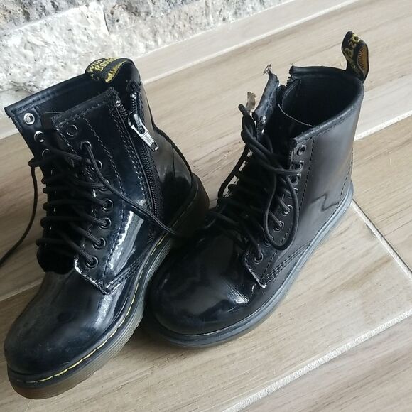 Dr. Marten Kids Patent Leather Boots Sz 10 - Picture 4 of 8